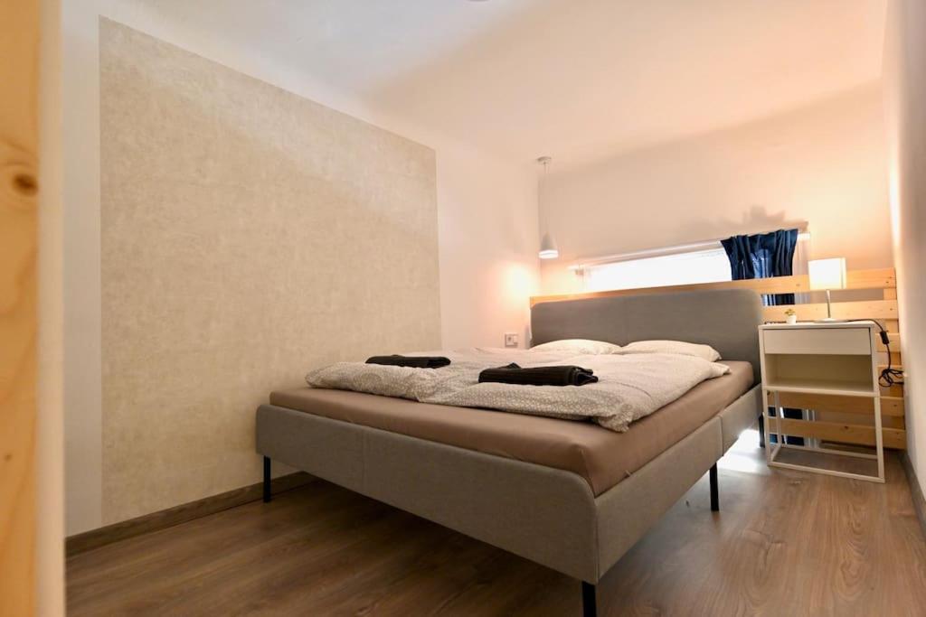 Cute Gallery Flat In Kiraly Street Budapest Esterno foto