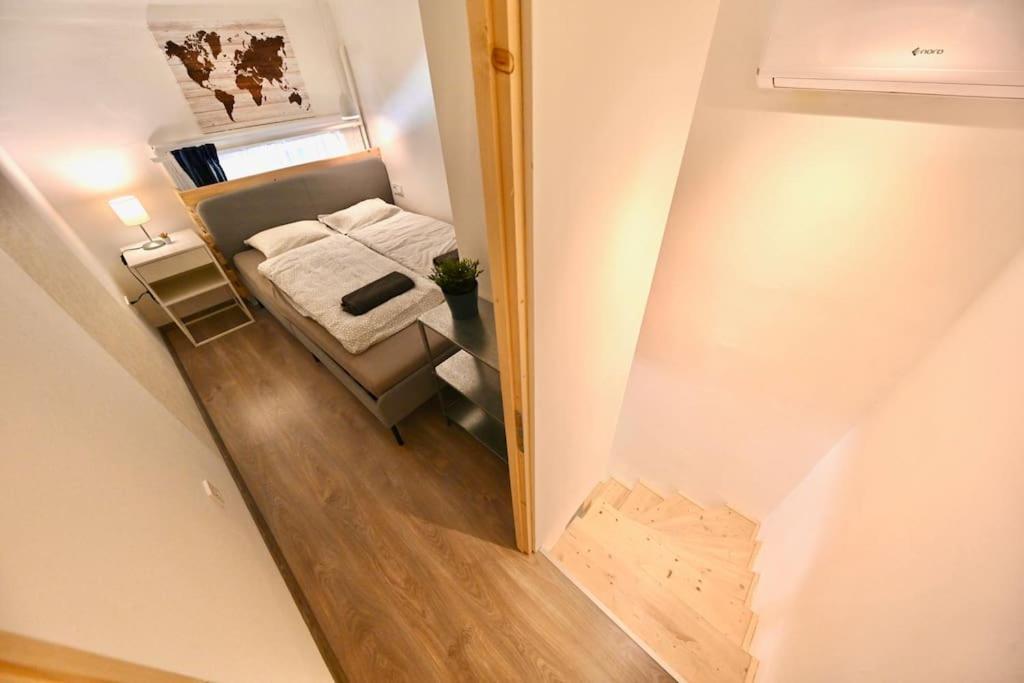 Cute Gallery Flat In Kiraly Street Budapest Esterno foto