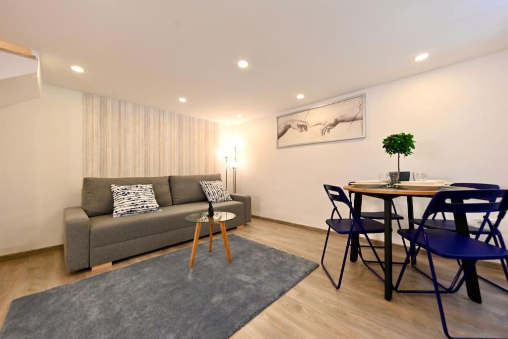 Cute Gallery Flat In Kiraly Street Budapest Esterno foto